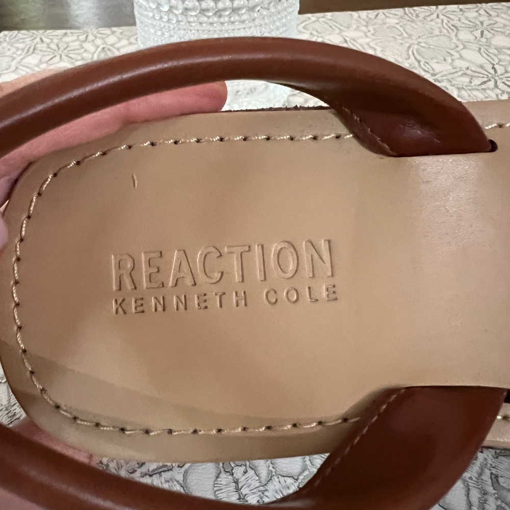 Kenneth Cole sling back sandals like new worn once only - Picture 3 of 5